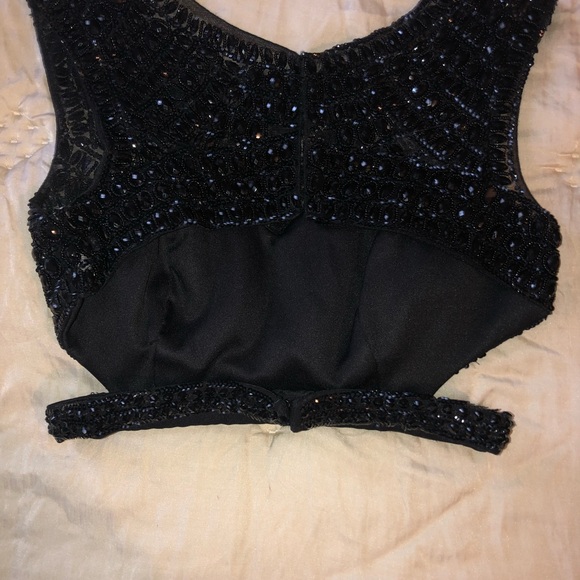 Sherry Hill black two-piece long formal size 0 - Picture 6 of 8